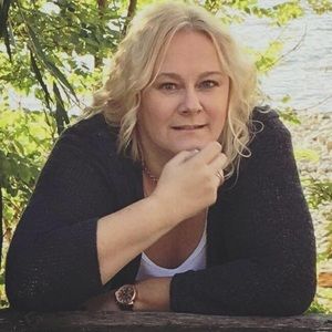 Meet your Posher, Sherry